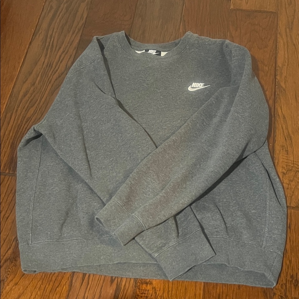 Nike Heather Gray Crew Neck Sweater